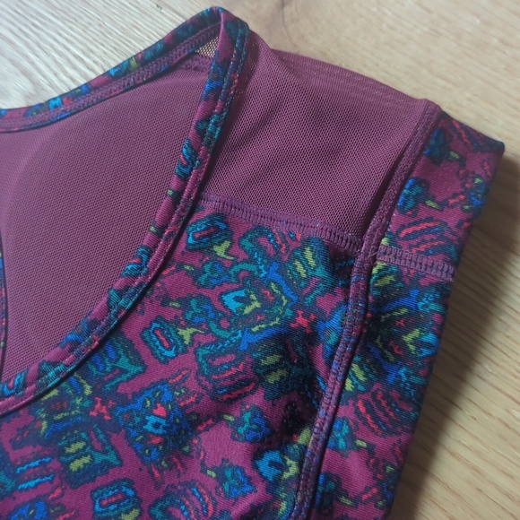 Aerie. Boho Print Padded Sports Bra. Size Small - Picture 3 of 7